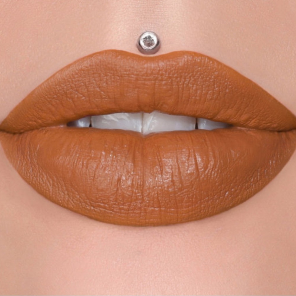 Jeffree Star Velvet Trap Lipstick Plastic Surgery